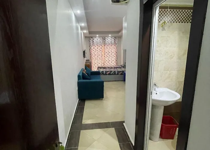 Steps From & Near Airport Furnteched, Kitchenette, Full Free Wifi * Hurghada