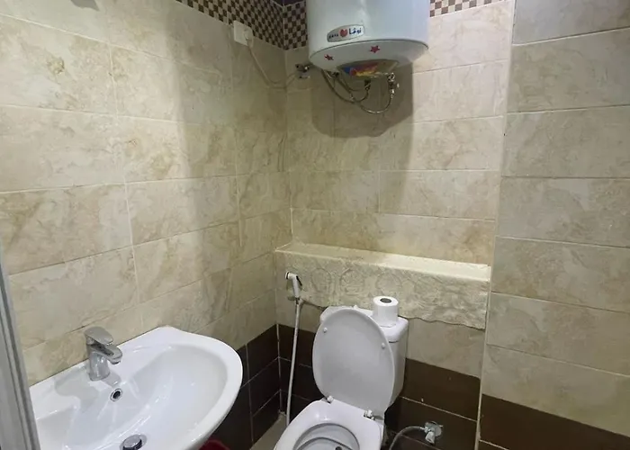 Steps From & Near Airport Furnteched, Kitchenette, Full Free Wifi * Hurghada